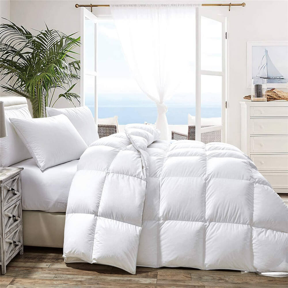 White Goose Down Duvet