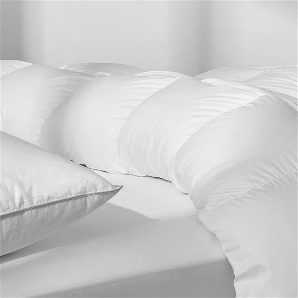 White Goose Down Duvet